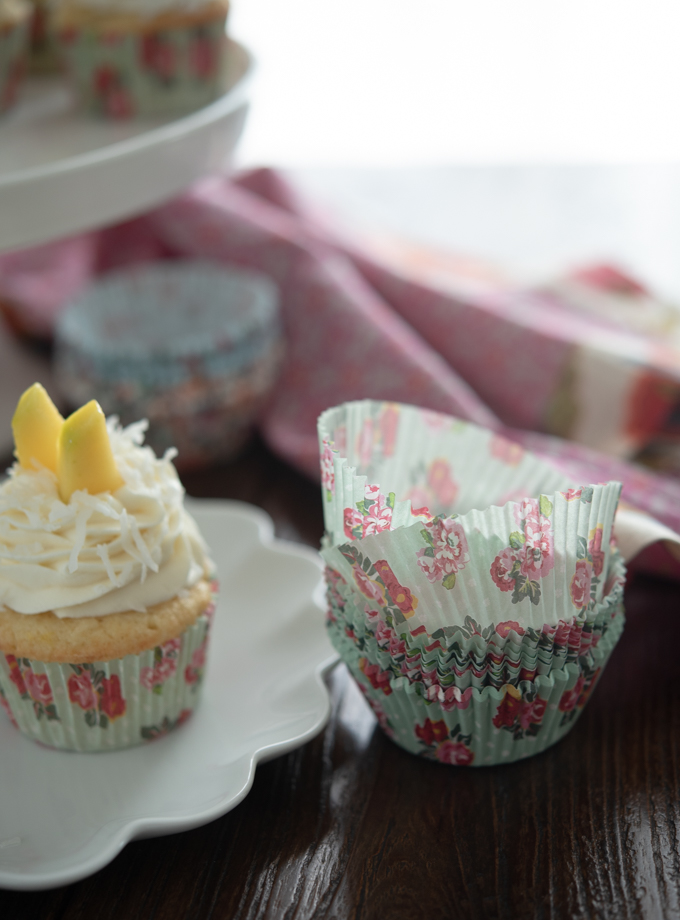 floral cupcake liners look beautiful on cupcakes